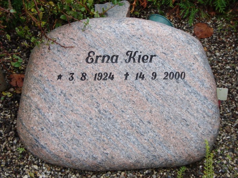 Erna Kier.JPG